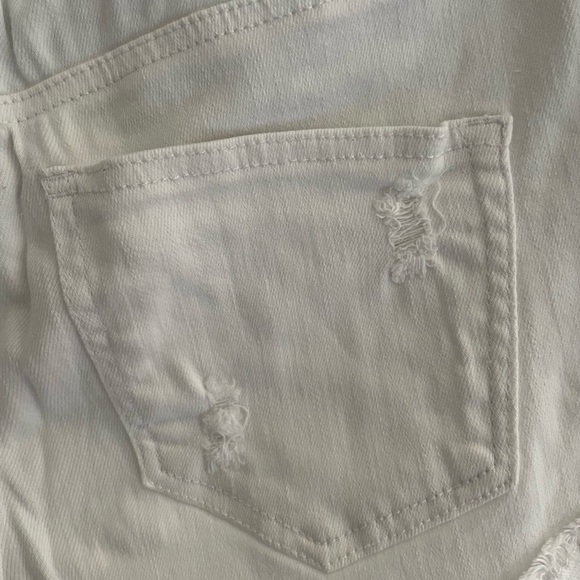 White distressed jean shorts! - Picture 2 of 5